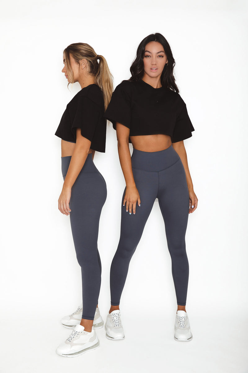 inite crop tee in midnight