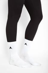 arki crew socks | white.