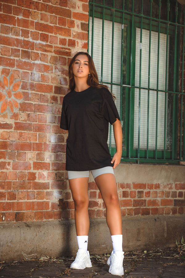 inite box tee in midnight