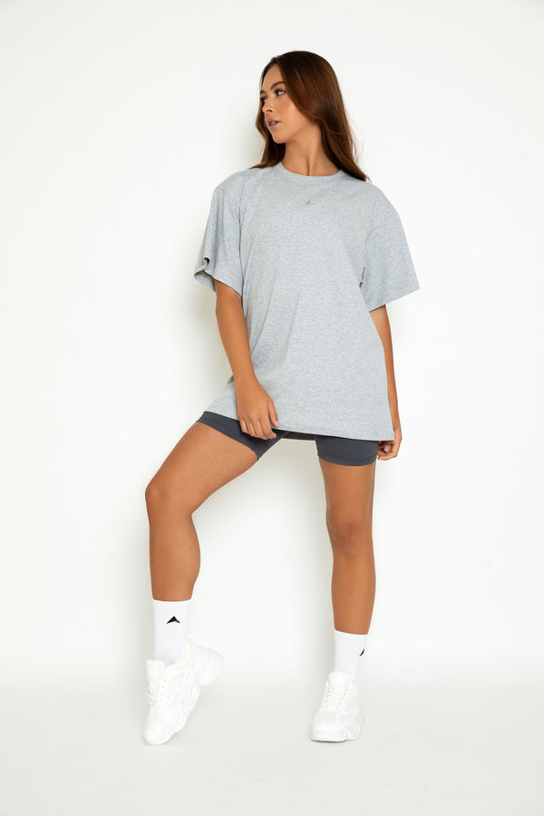 inite box tee in overcast